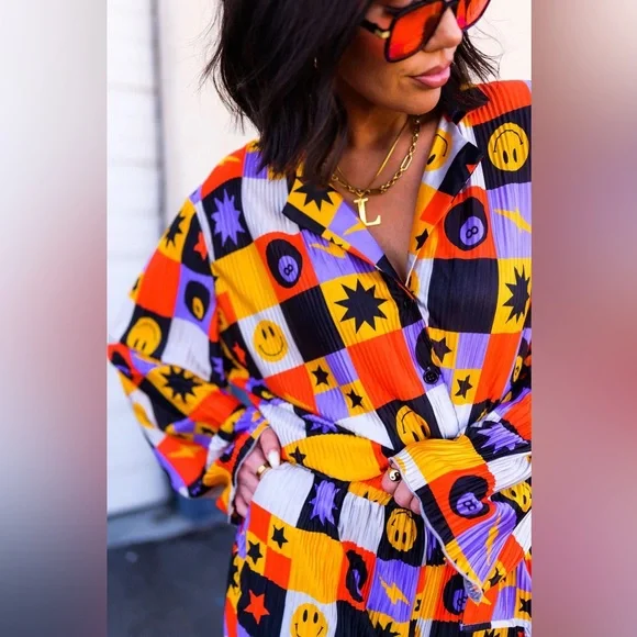 Dressed in LALA ORIGINAL Long Sleeve Plisse Set in Not Made To Be Subtle. NWT - Picture 3 of 9